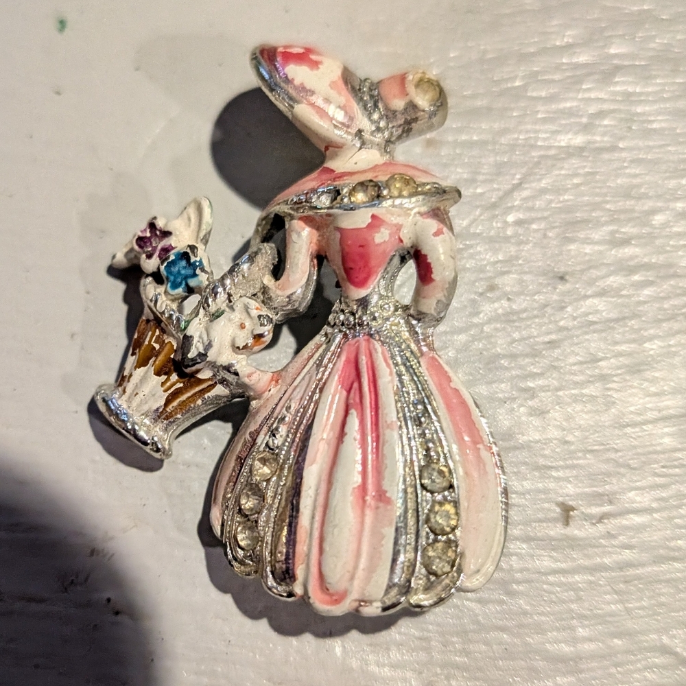 Vintage Enamel Brooch